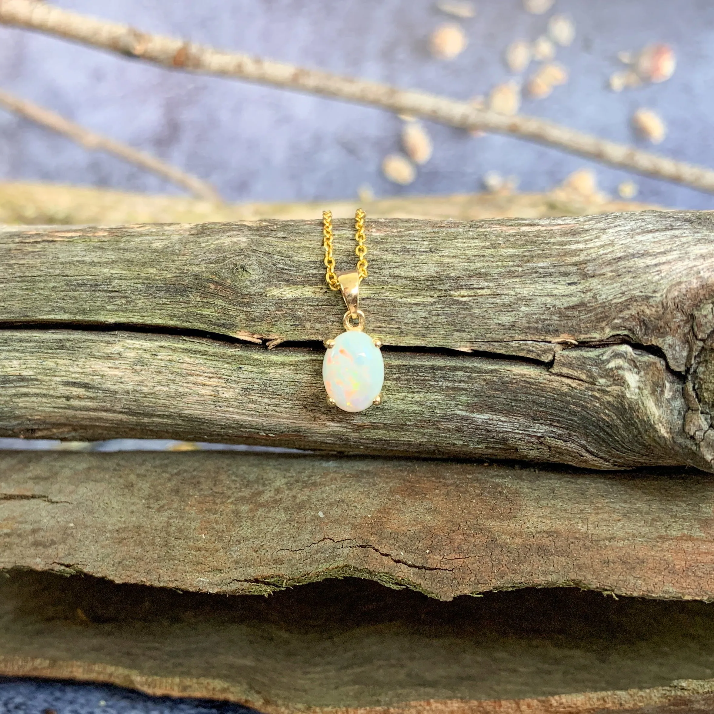 14kt Yellow Gold Opal pendant 0.67ct