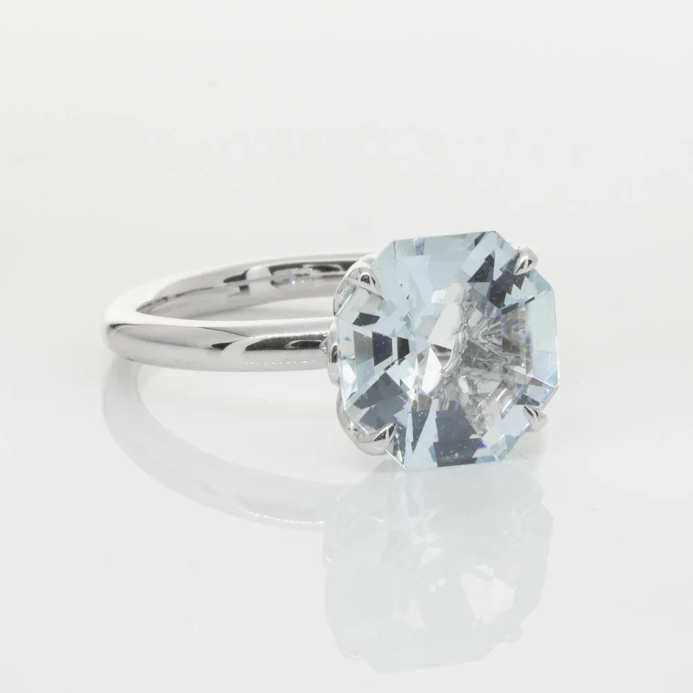 18ct White Gold Aquamarine Octavia Ring