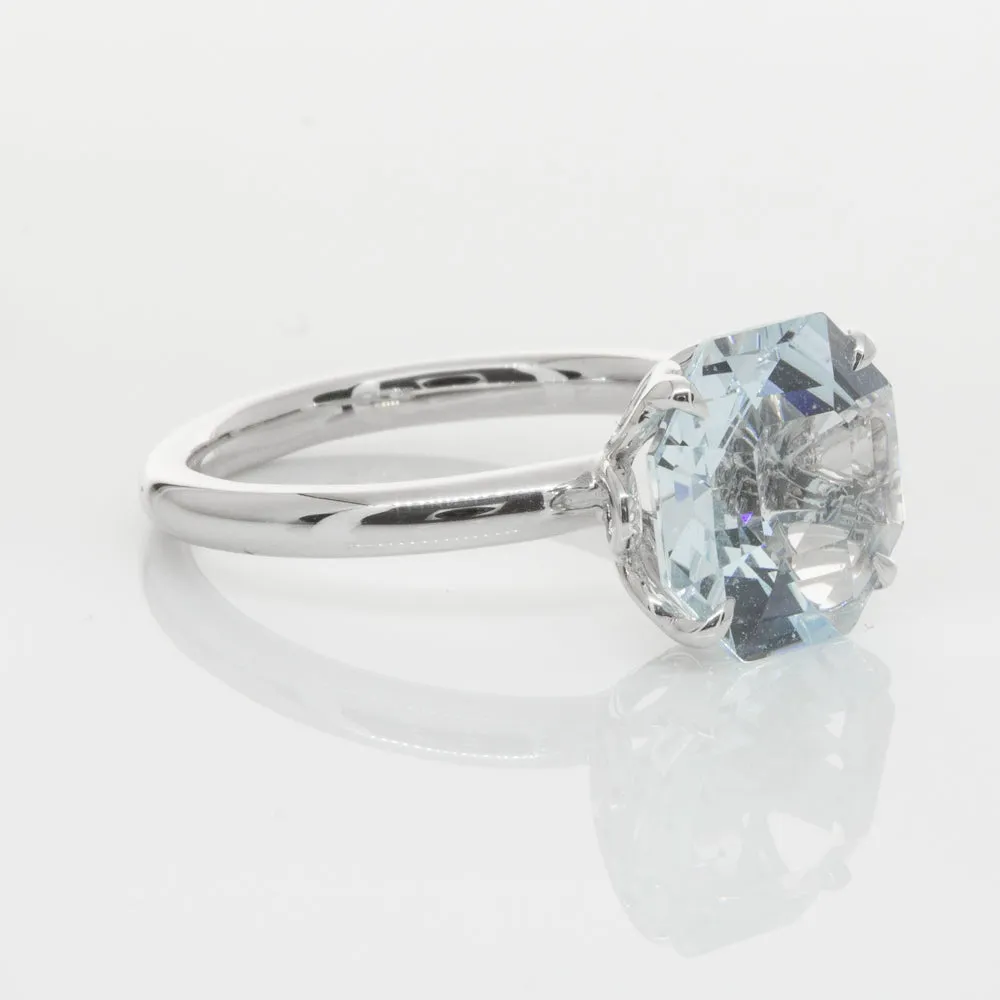 18ct White Gold Aquamarine Octavia Ring