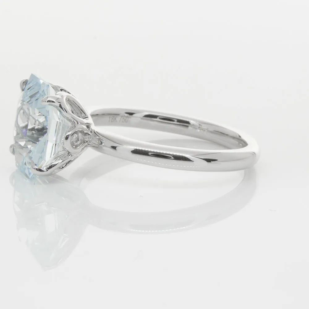 18ct White Gold Aquamarine Octavia Ring