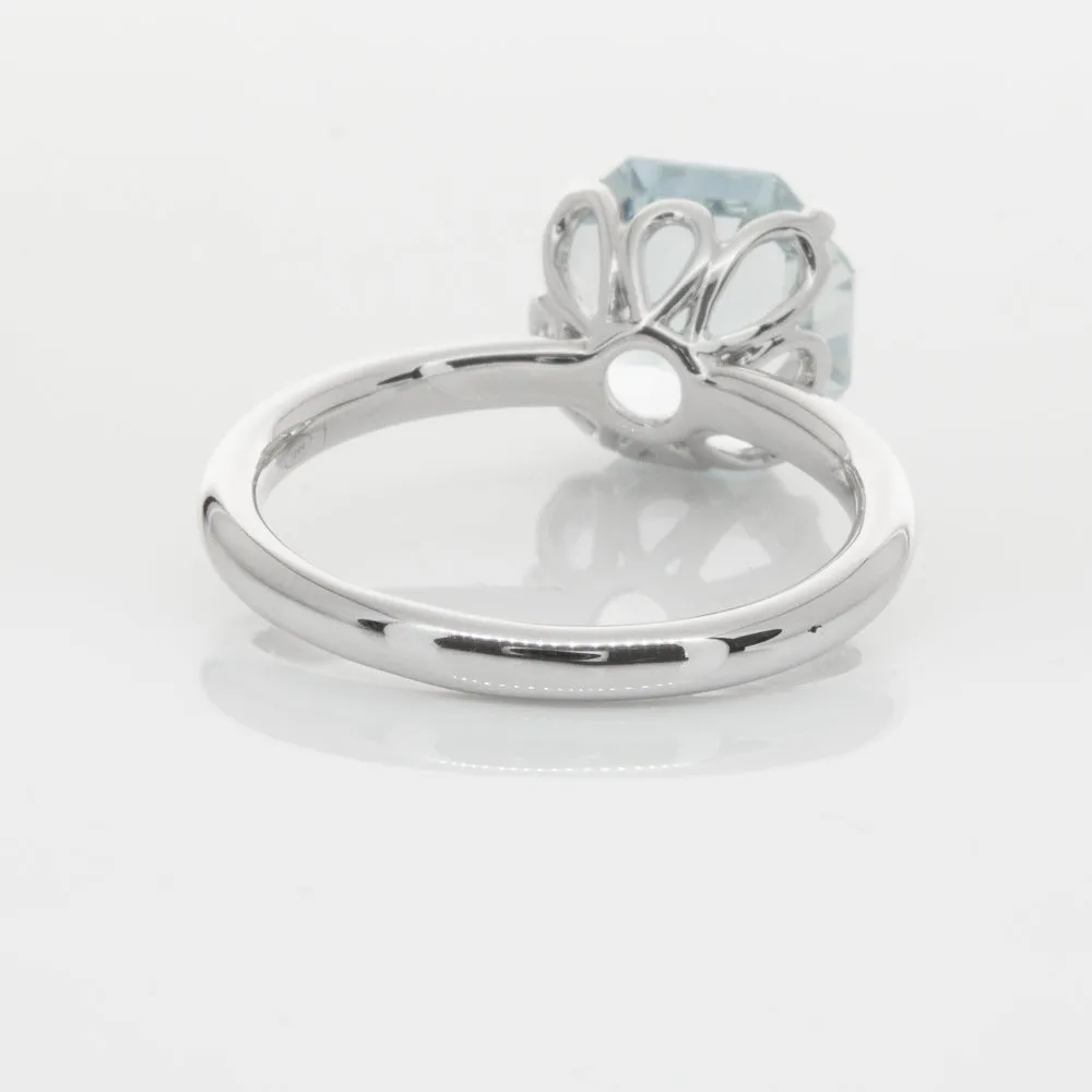 18ct White Gold Aquamarine Octavia Ring
