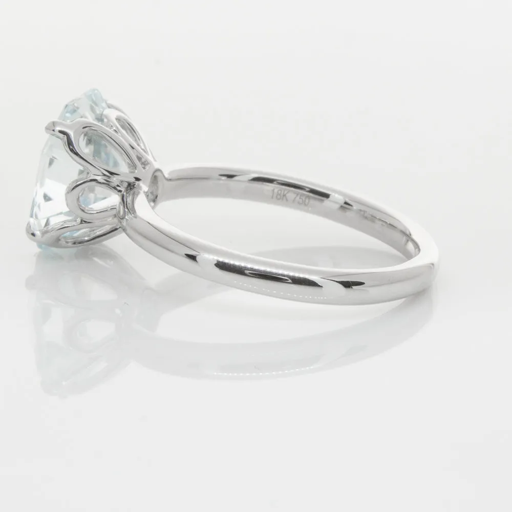 18ct White Gold Aquamarine Octavia Ring