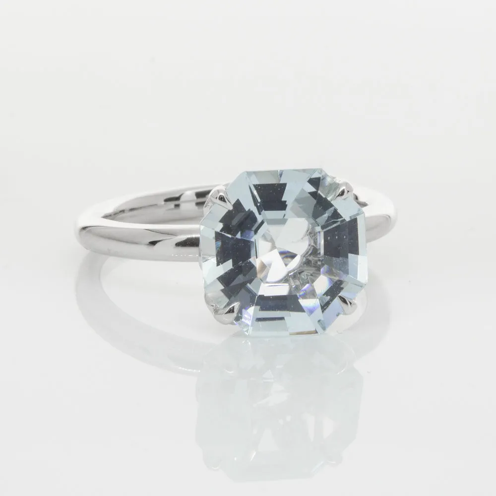 18ct White Gold Aquamarine Octavia Ring