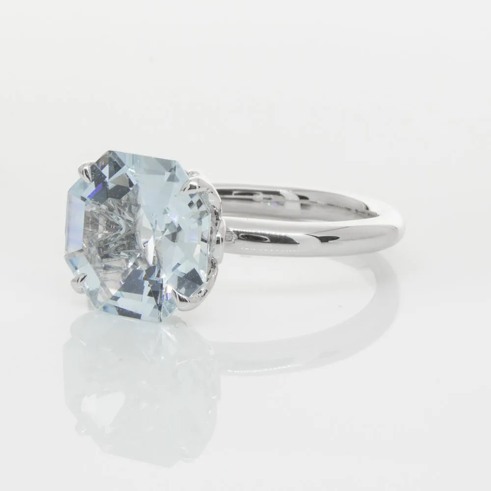 18ct White Gold Aquamarine Octavia Ring