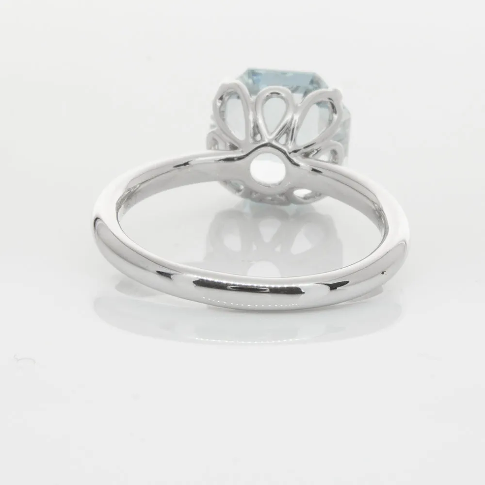 18ct White Gold Aquamarine Octavia Ring
