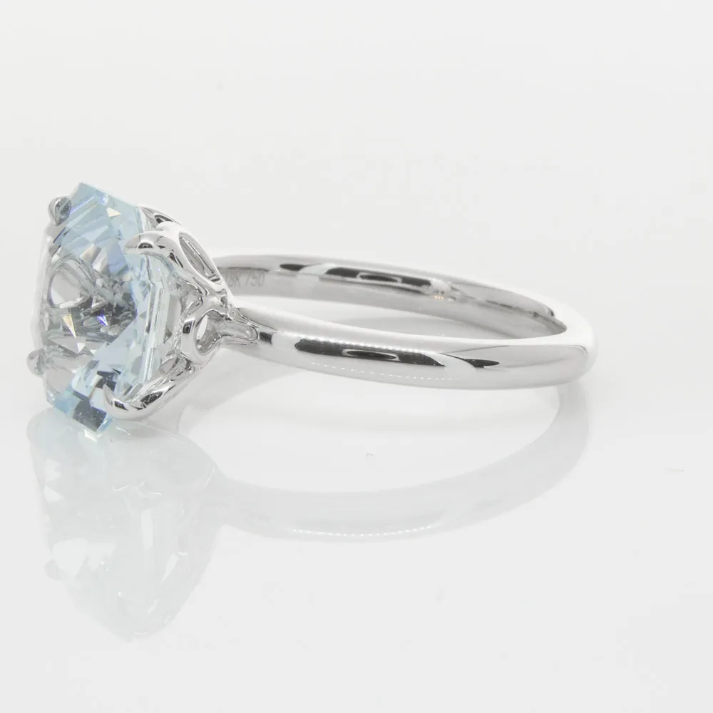 18ct White Gold Aquamarine Octavia Ring