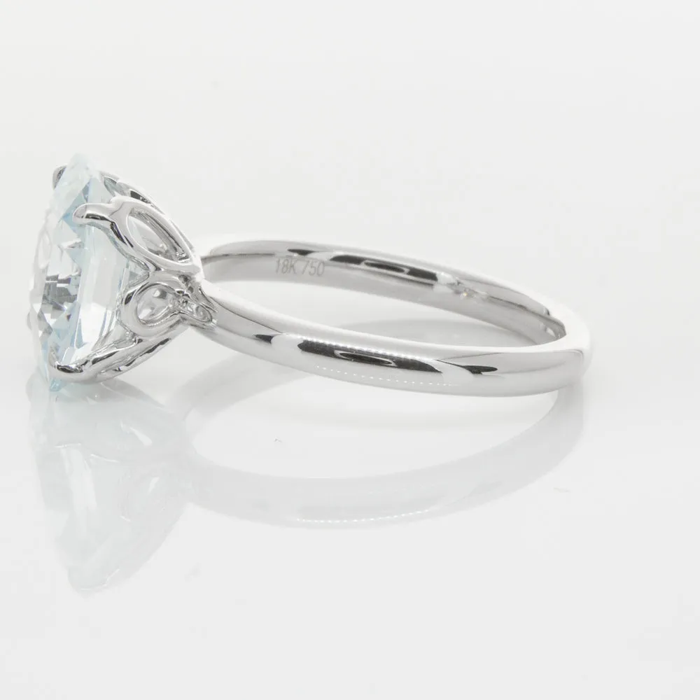 18ct White Gold Aquamarine Octavia Ring