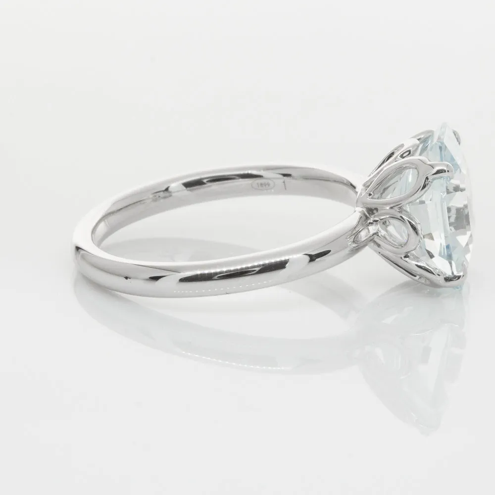 18ct White Gold Aquamarine Octavia Ring