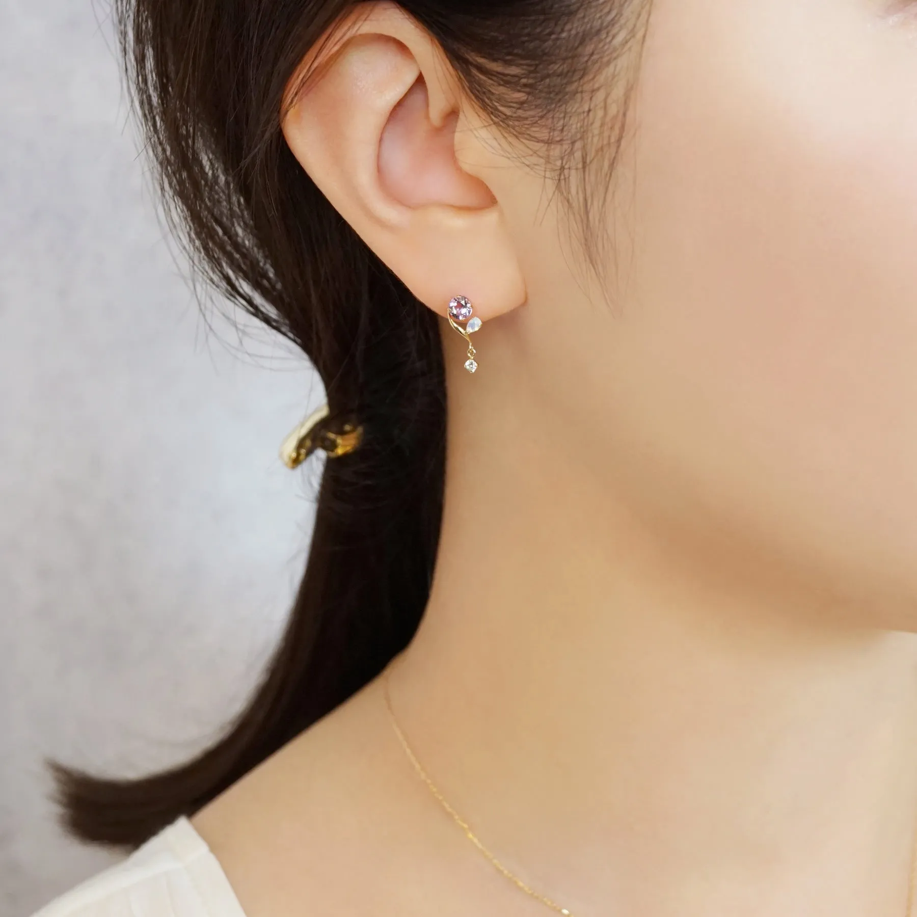 18K/10K Amethyst Twisted Line Swinging Earrings (Yellow Gold)