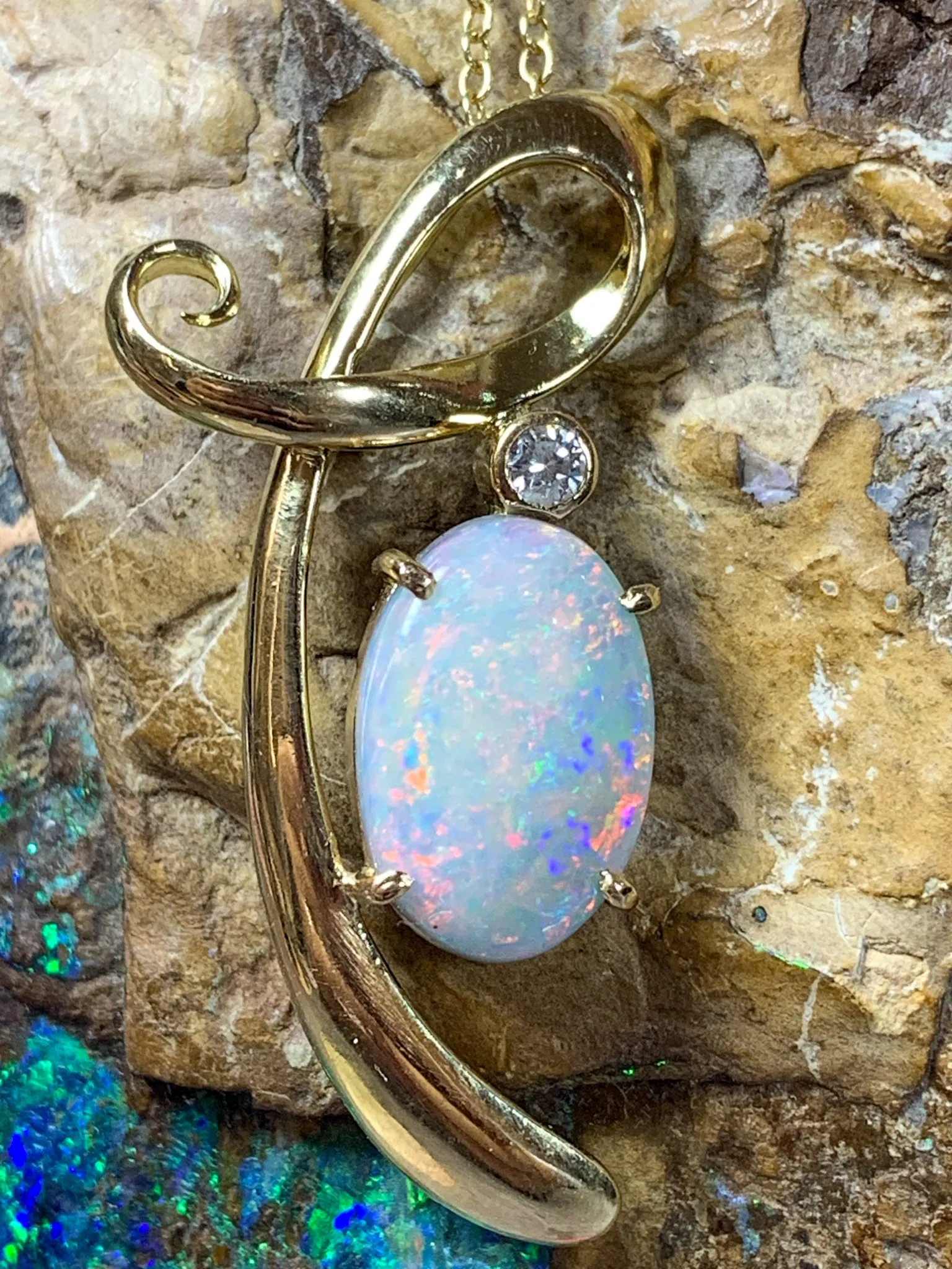 18kt Yellow Gold Black Opal Necklace with Opal 4.7ct and 0.1ct Diamond pendant