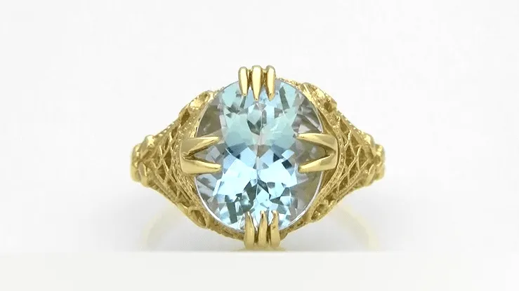 1920's Yellow Gold Art Deco 4.5 Carat Oval Aquamarine Filigree Ring