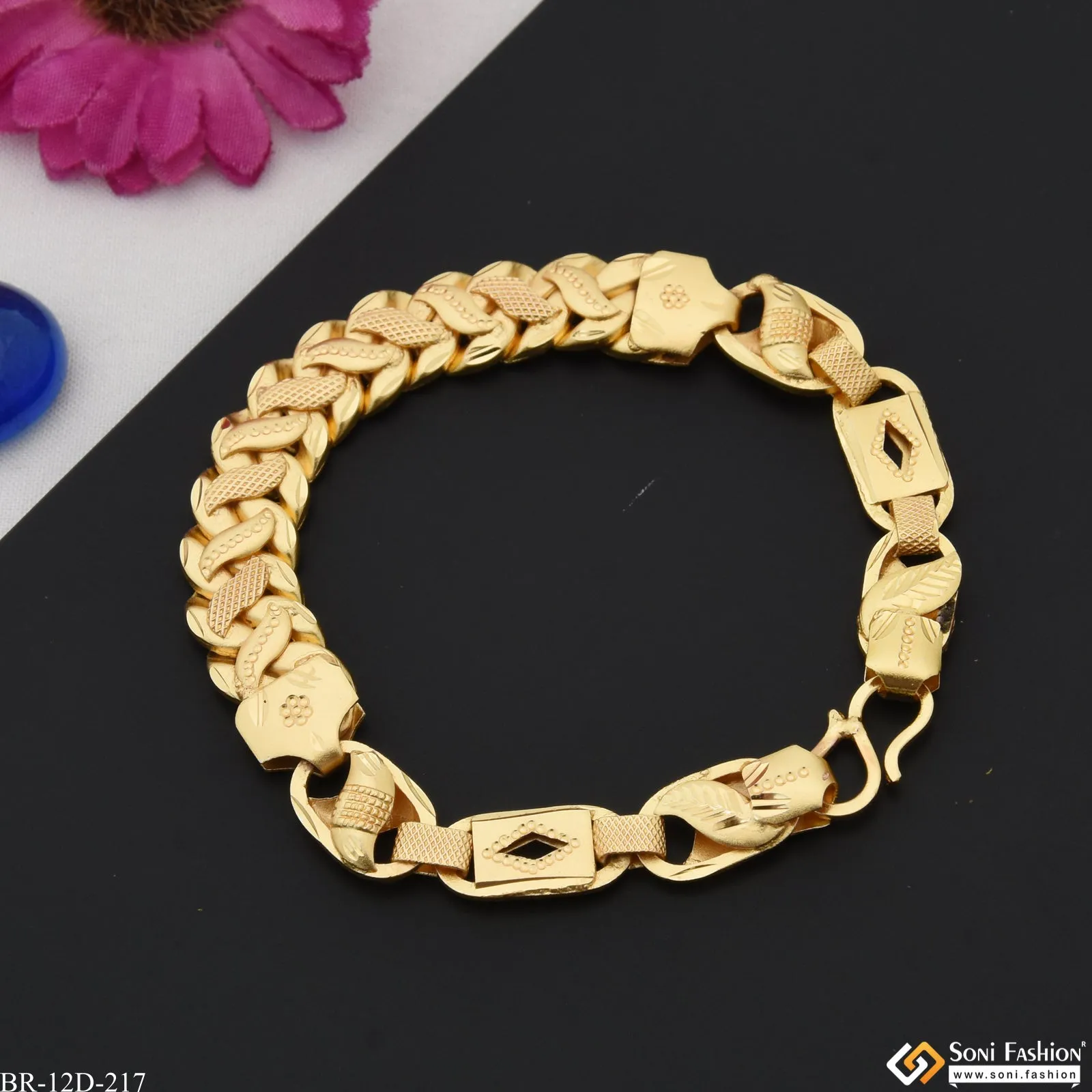 3 In 1 Attention-Getting Design Gold Plated Nawabi Bracelet for Men - Style D217