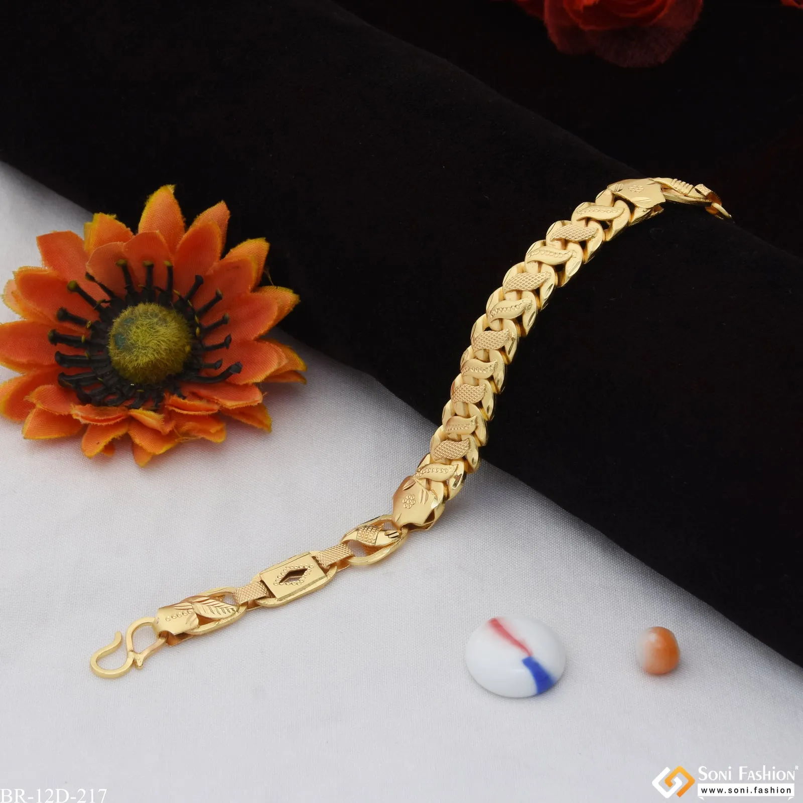 3 In 1 Attention-Getting Design Gold Plated Nawabi Bracelet for Men - Style D217