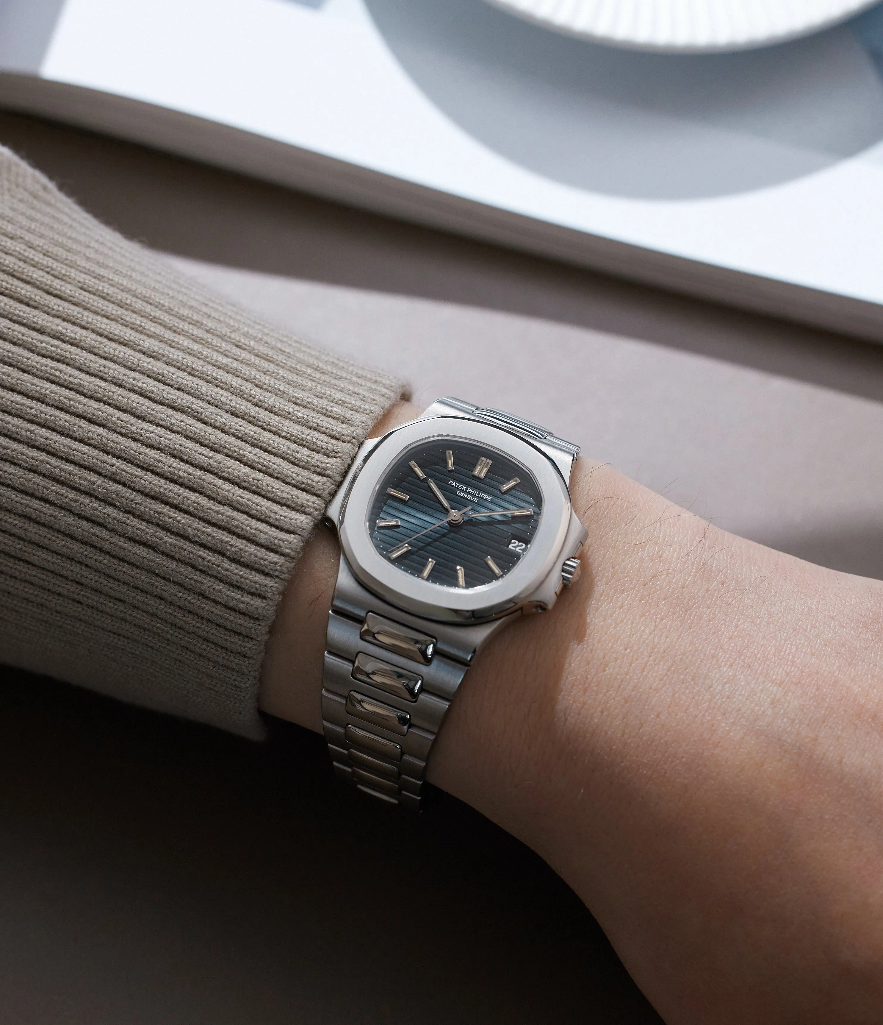 3800/1P | Nautilus | Platinum