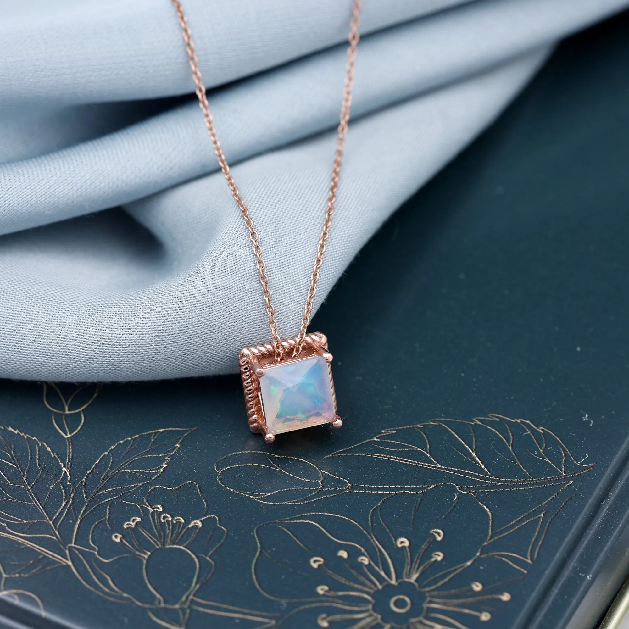 7 MM Princess Cut Ethiopian Opal Solitaire Pendant with Rope Frame Details