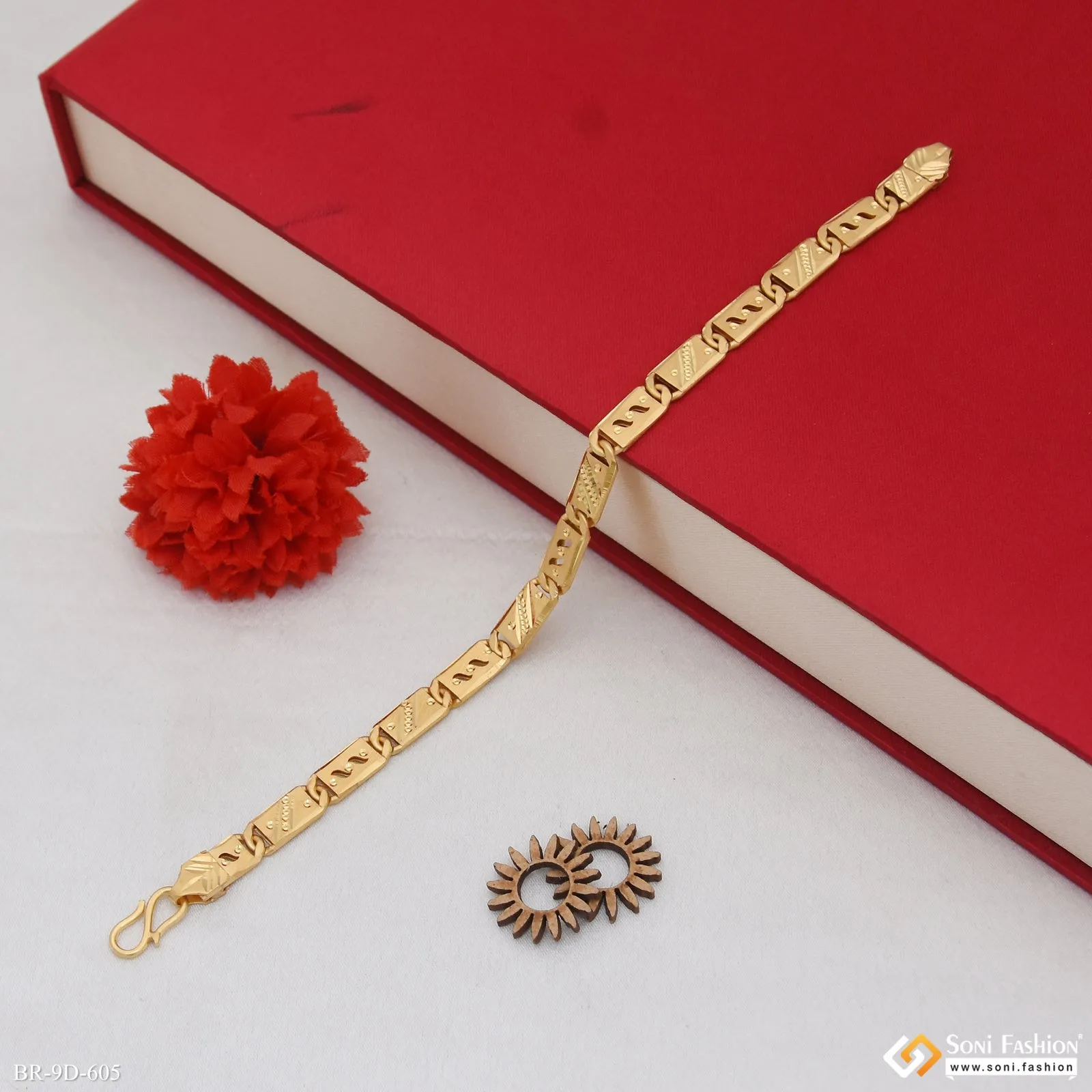 Amazing Design Gold Plated Nawabi Bracelet for Men - Style D605