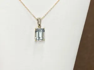 Aquamarine And Diamond Gold Pendant With Chain