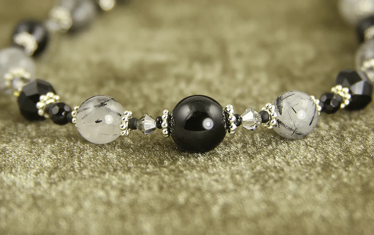 Black Onyx Quartz Gemstone Necklace