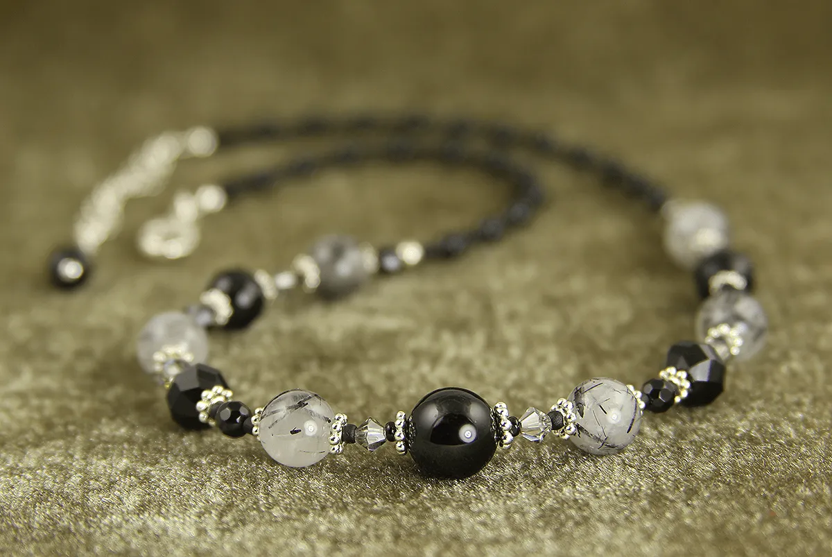 Black Onyx Quartz Gemstone Necklace