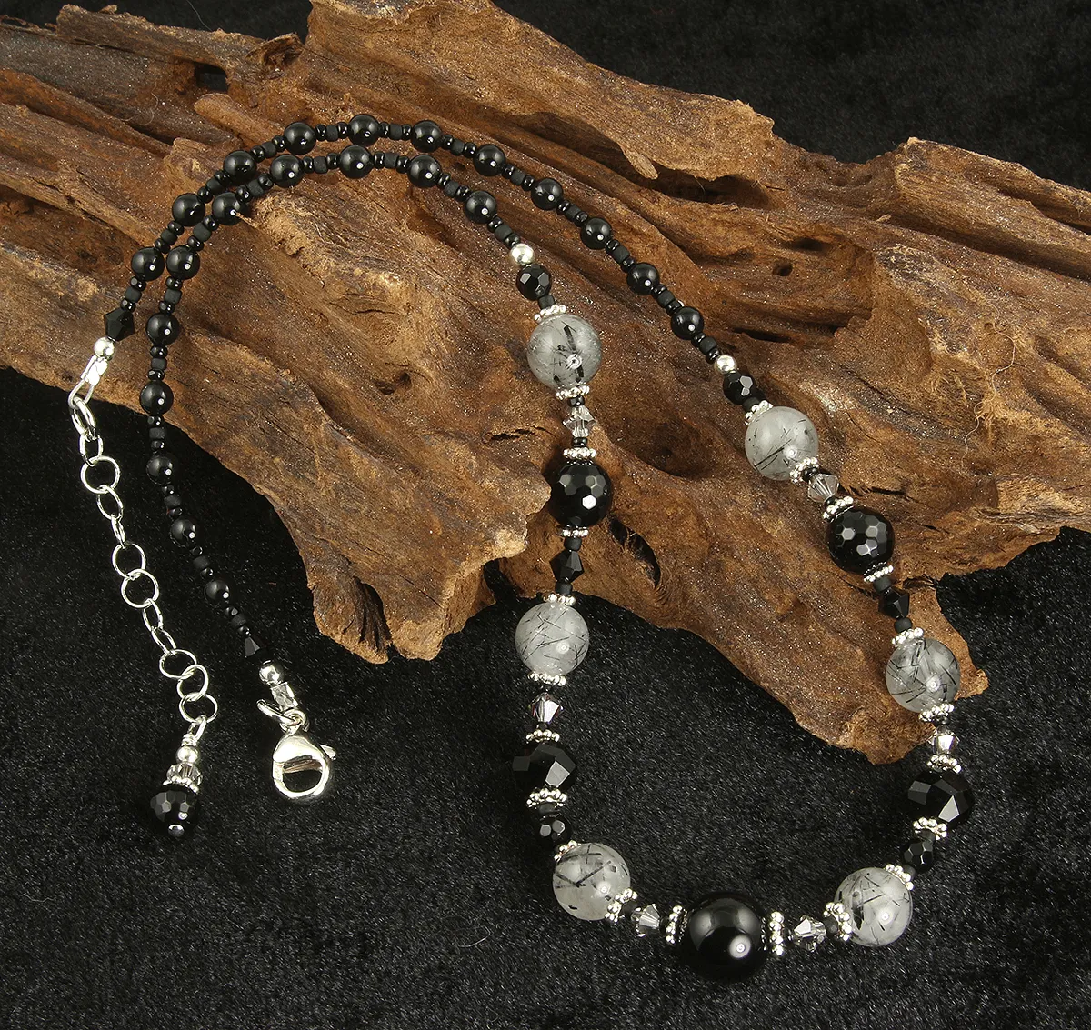 Black Onyx Quartz Gemstone Necklace