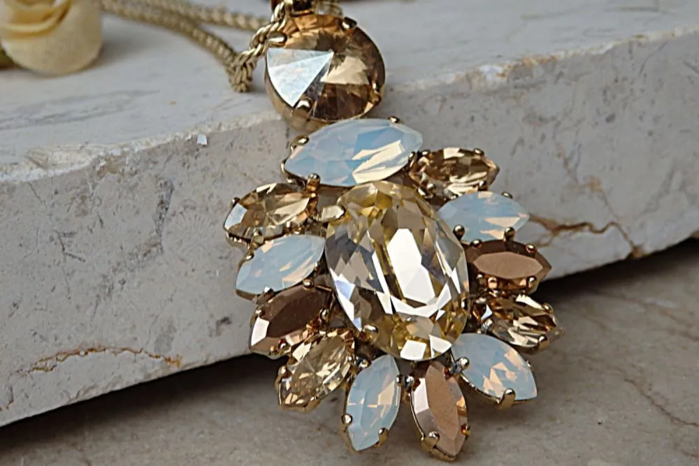 Champagne peach necklace