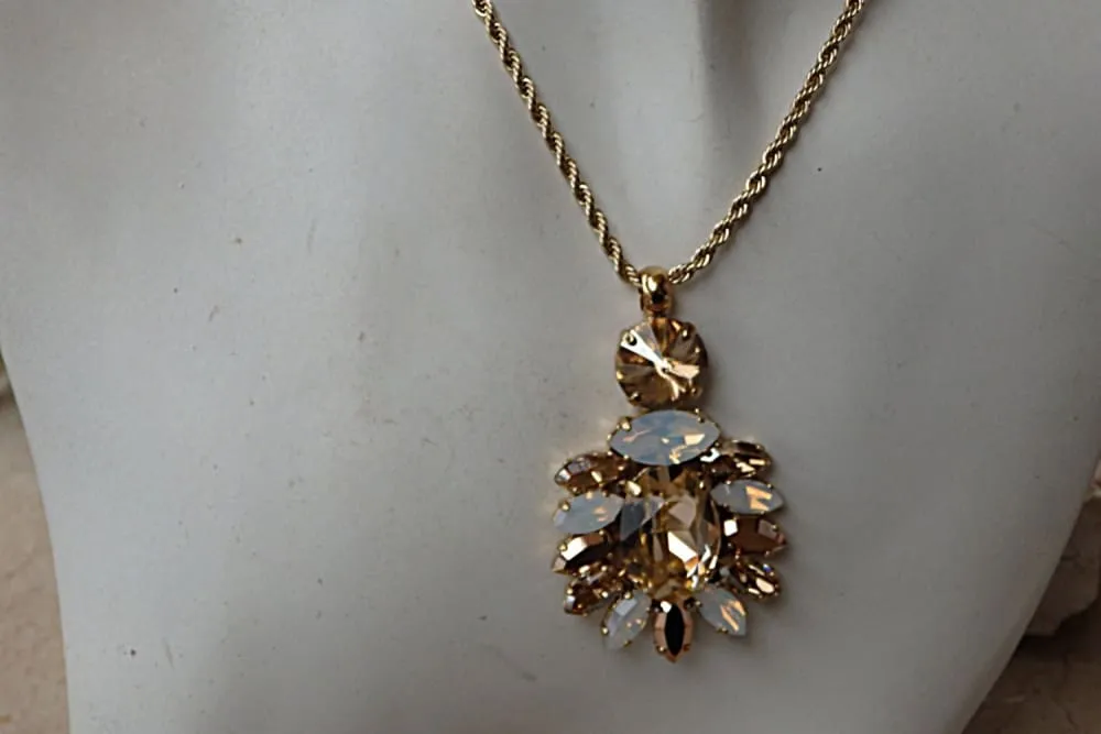 Champagne peach necklace