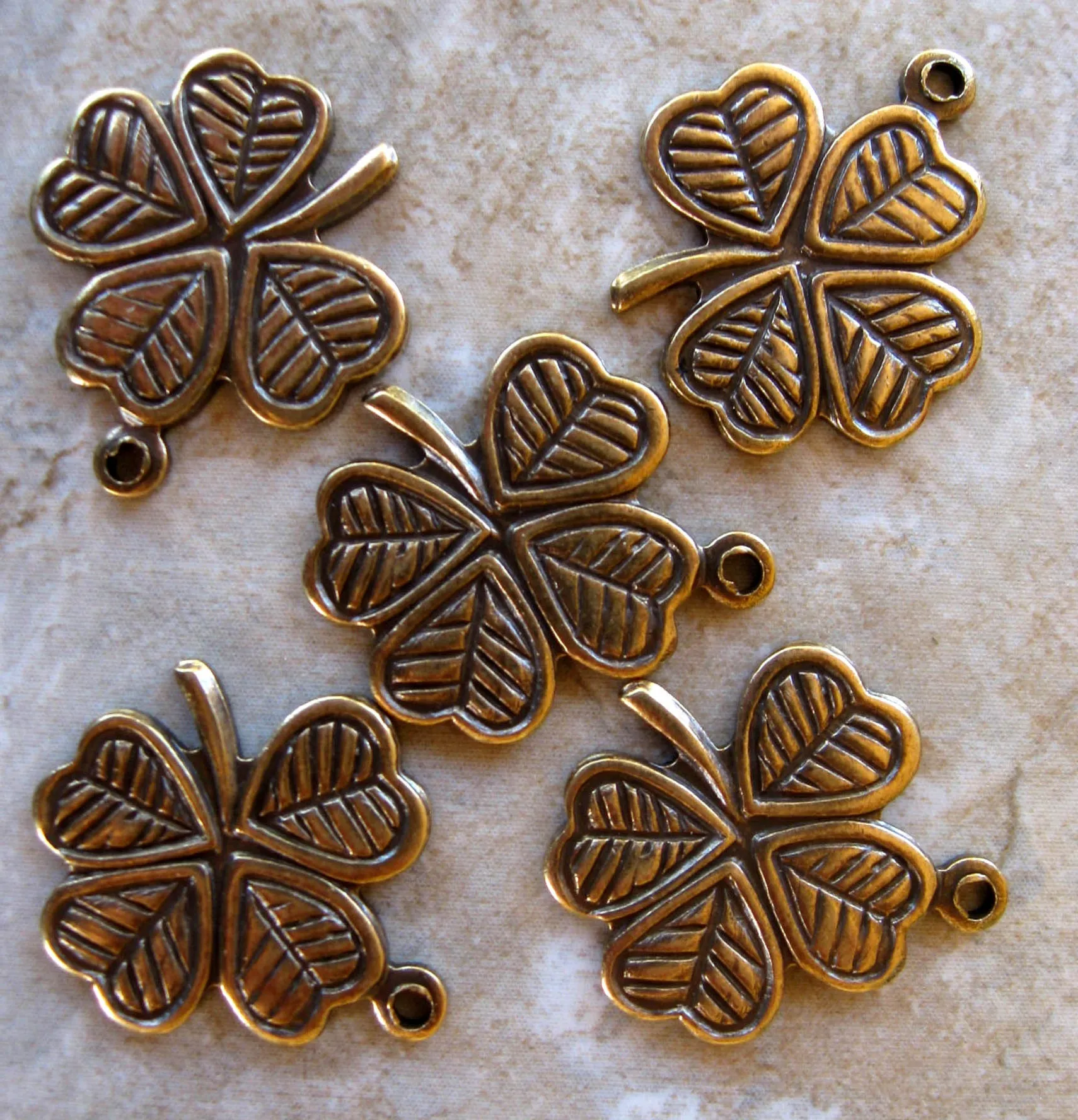 Clover Charms