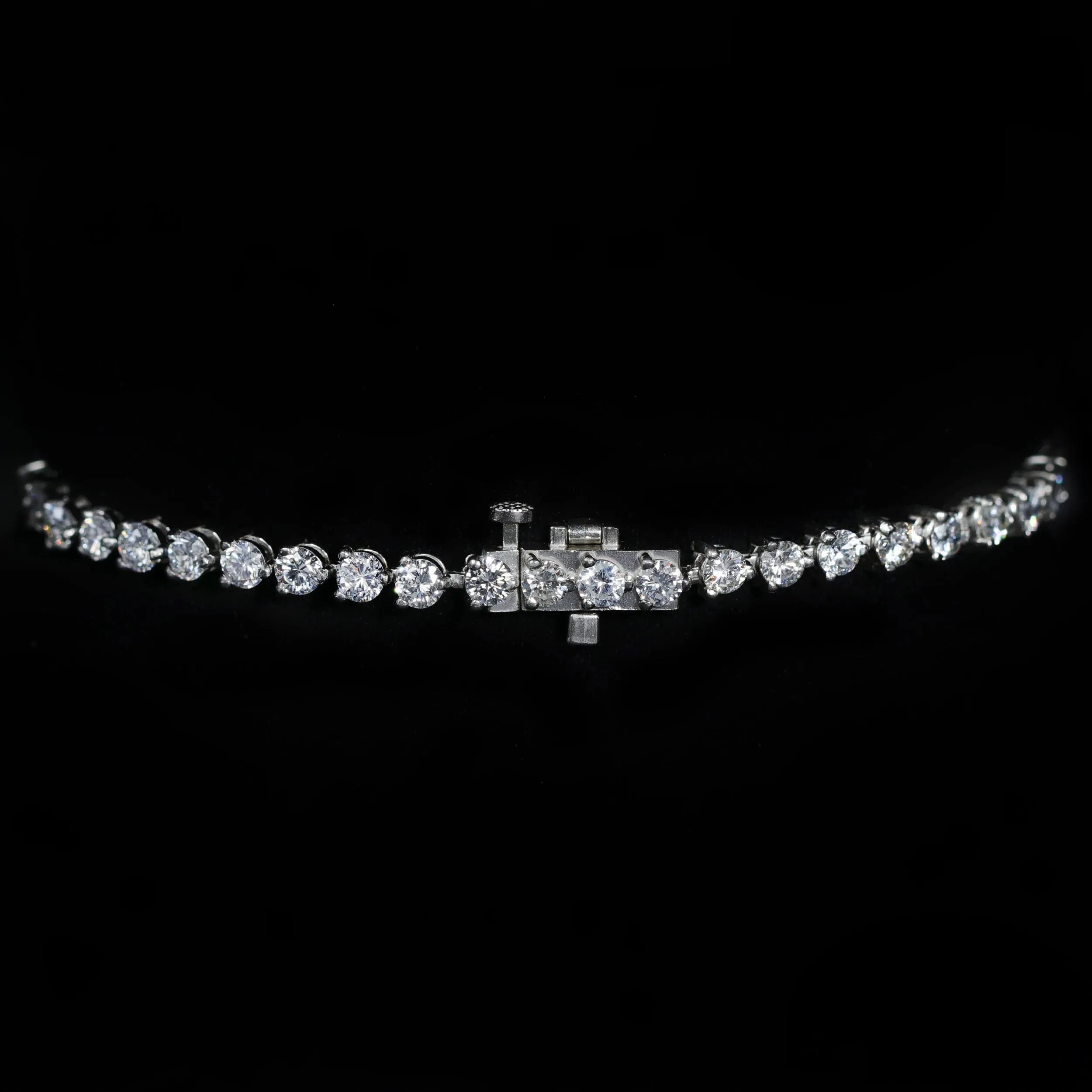 Estate Platinum 6.00 CTW Round Brilliant Cut Diamond Tennis Bracelet