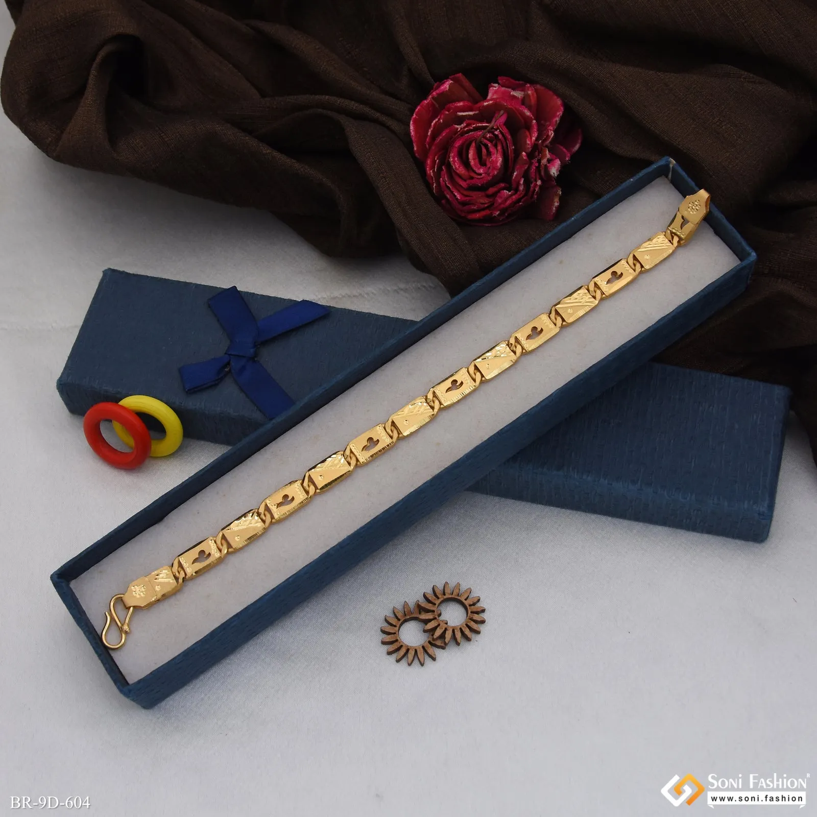 Funky Design Gold Plated Nawabi Bracelet for Men - Style D604