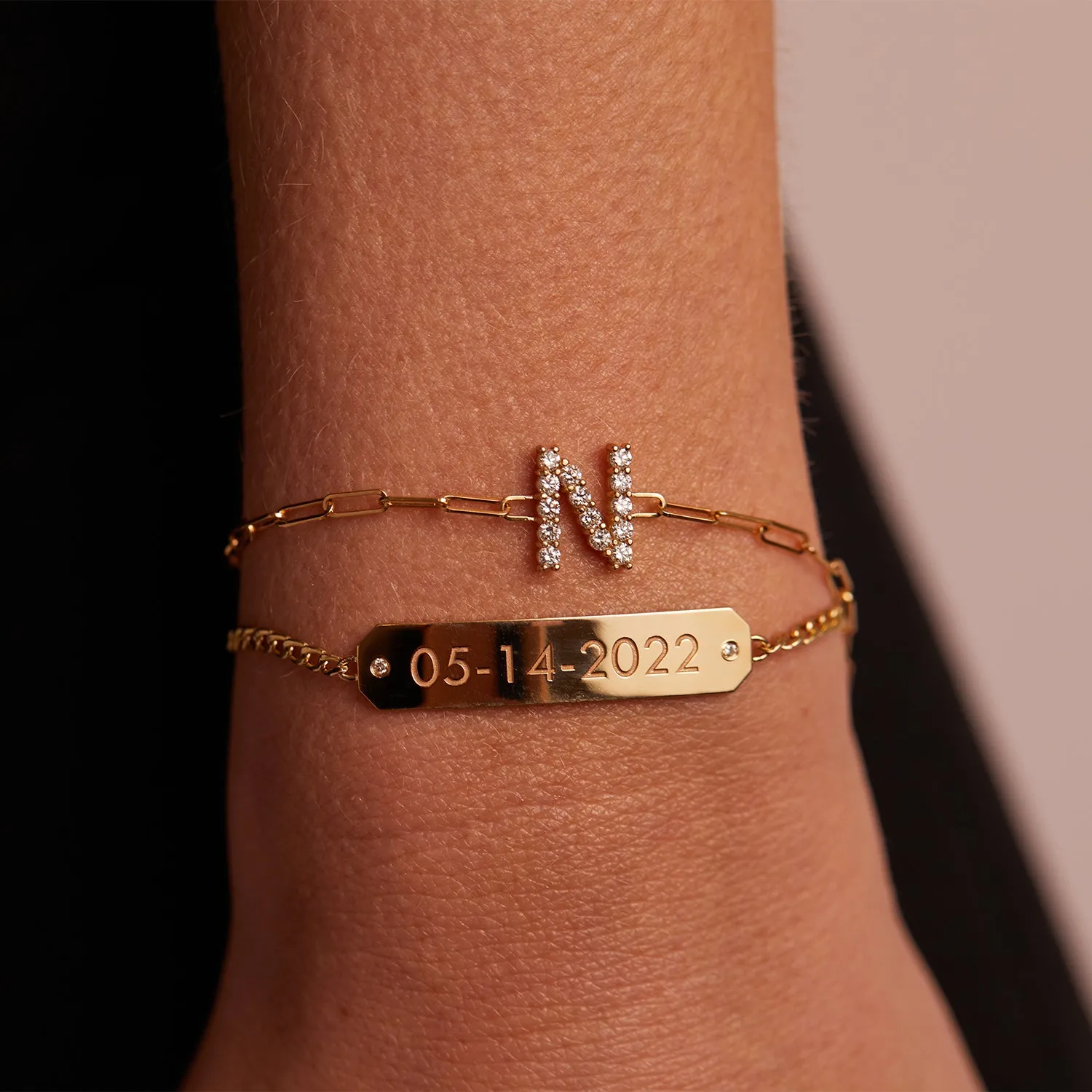 Grand Initial Paper Clip Bracelet