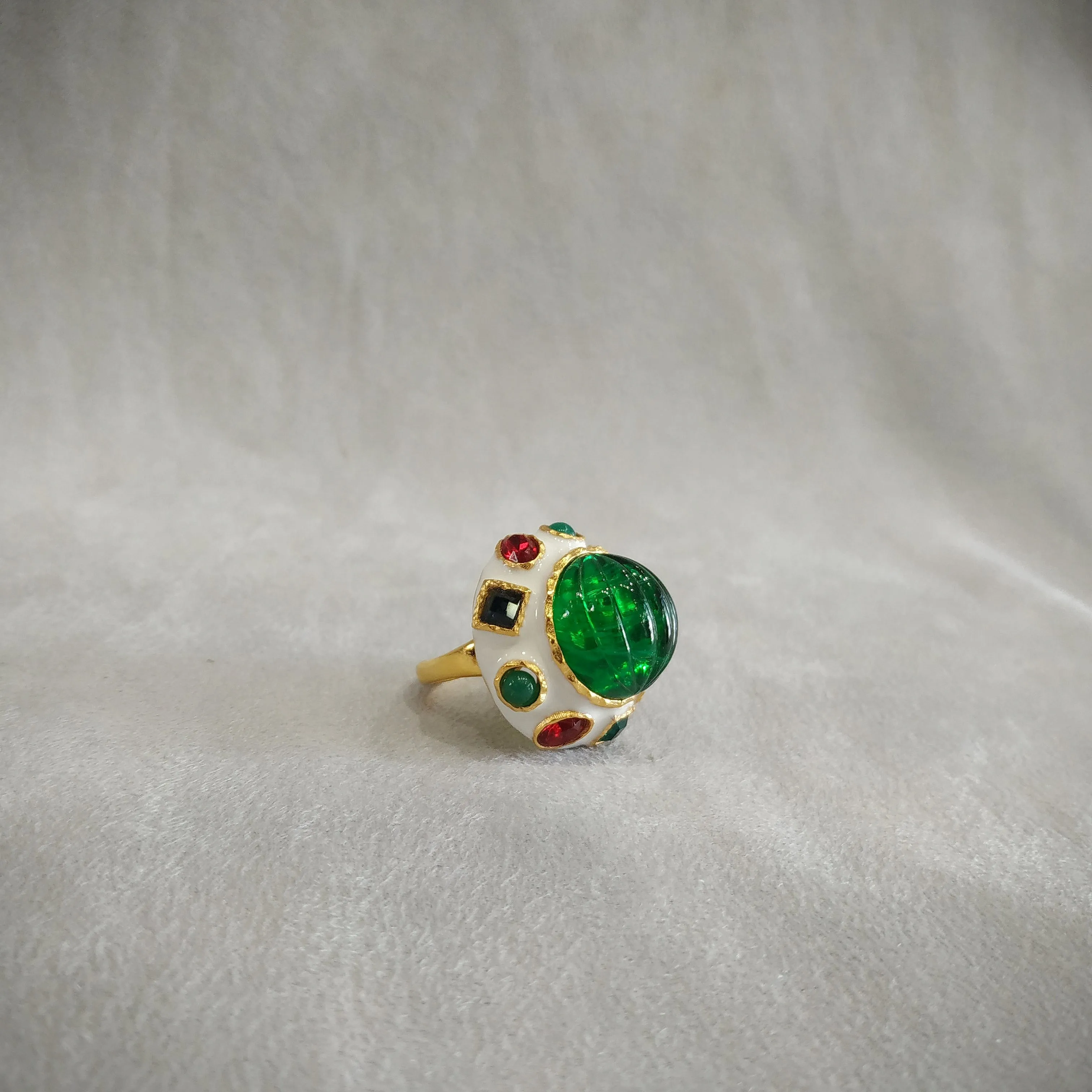 Kenneth Jay Lane Emerald Green White Enamel Jewelled Statement ring