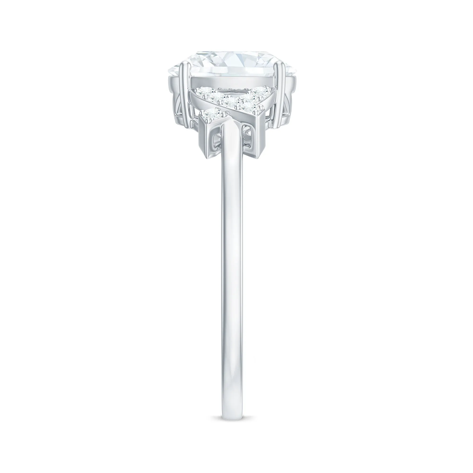 Oval Cut Moissanite Solitaire Ring in Spilt Shank
