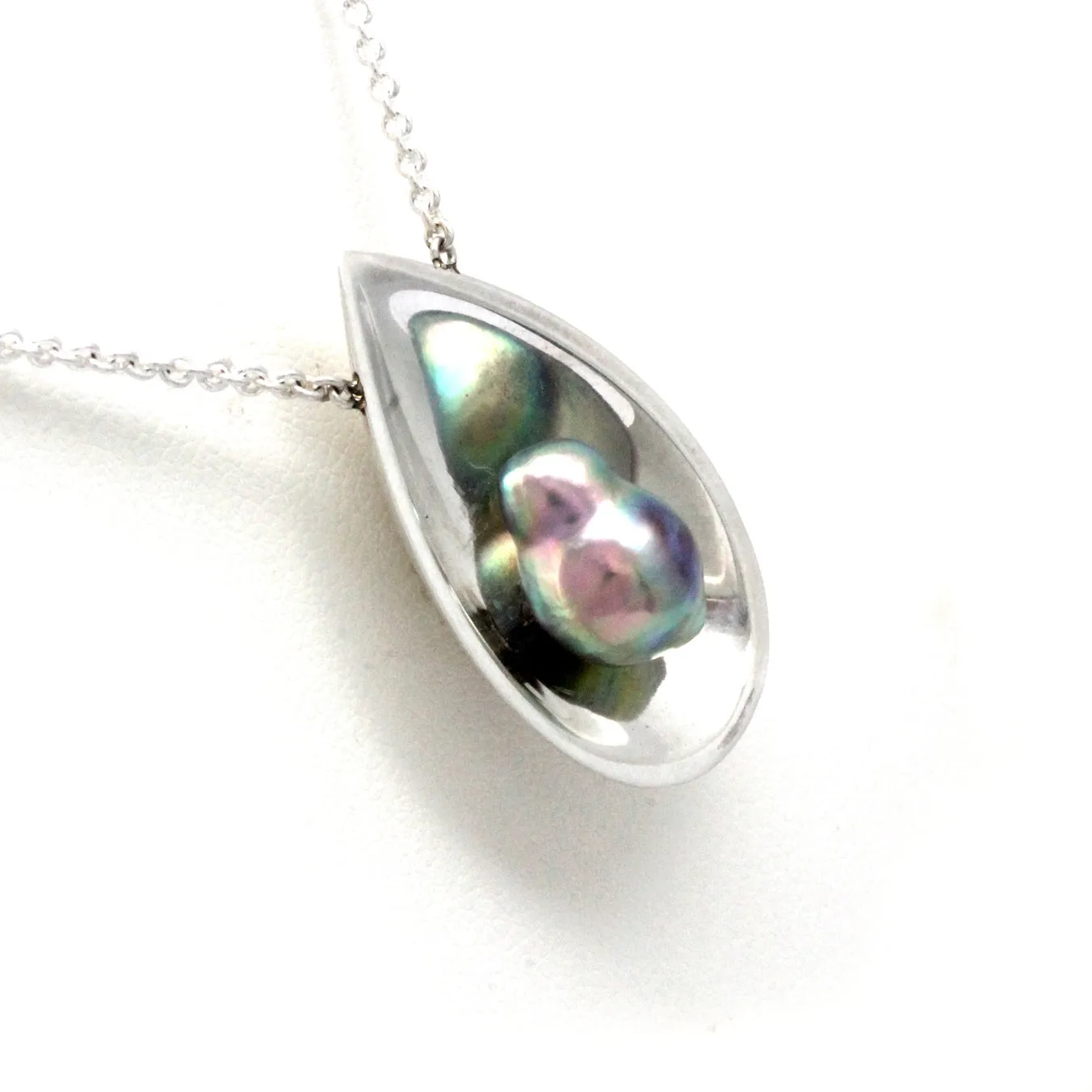 "Pearl Pod" Silver Necklace with Cortez Pearl by "Noble Sensación"