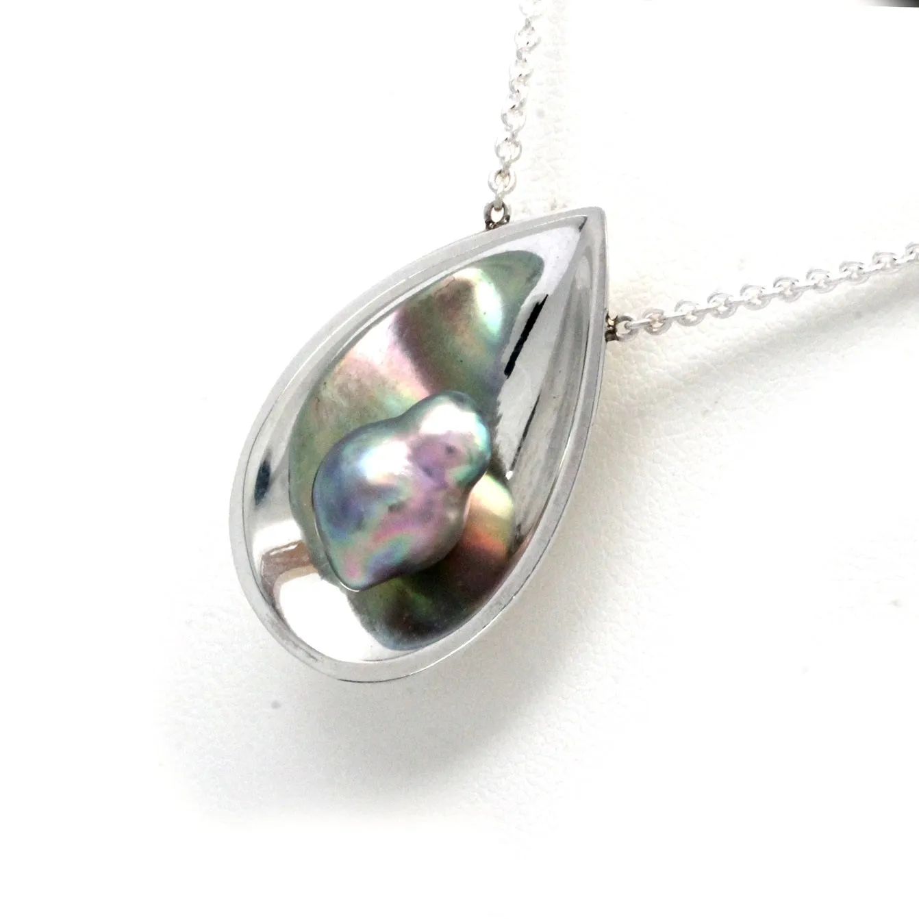 "Pearl Pod" Silver Necklace with Cortez Pearl by "Noble Sensación"