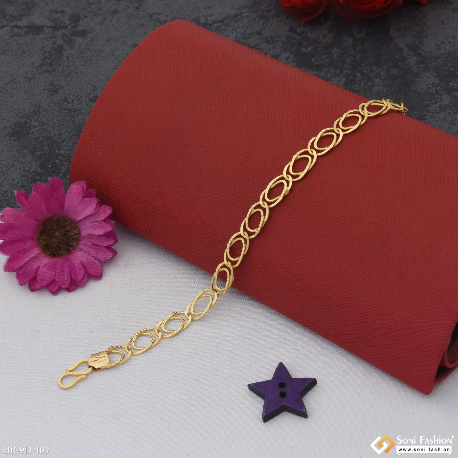 Ring Into Ring Amazing Design Gold Plated Bracelet for Men - Style D403