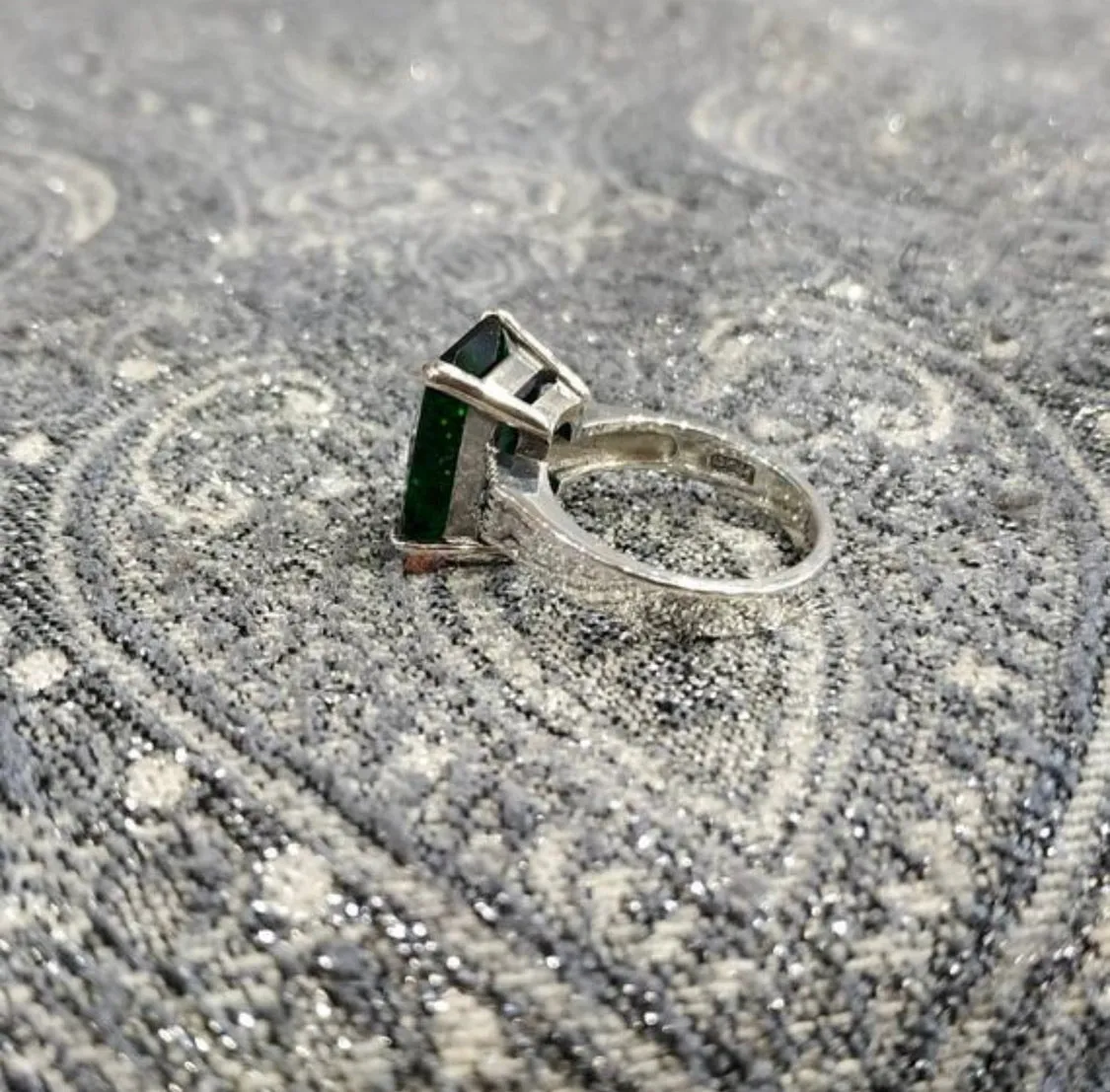 The Duchess Solitaire Emerald Green Ring