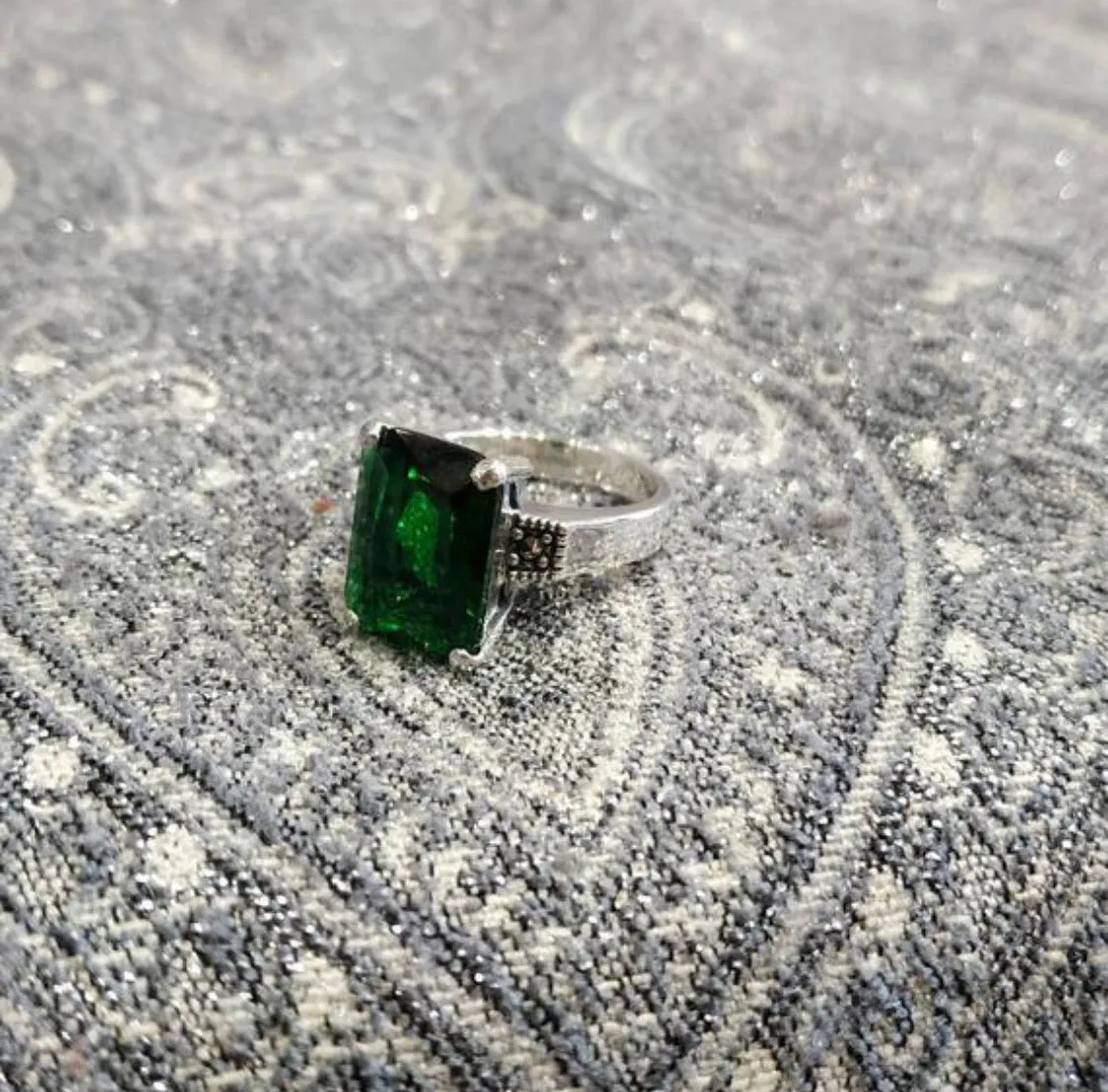 The Duchess Solitaire Emerald Green Ring
