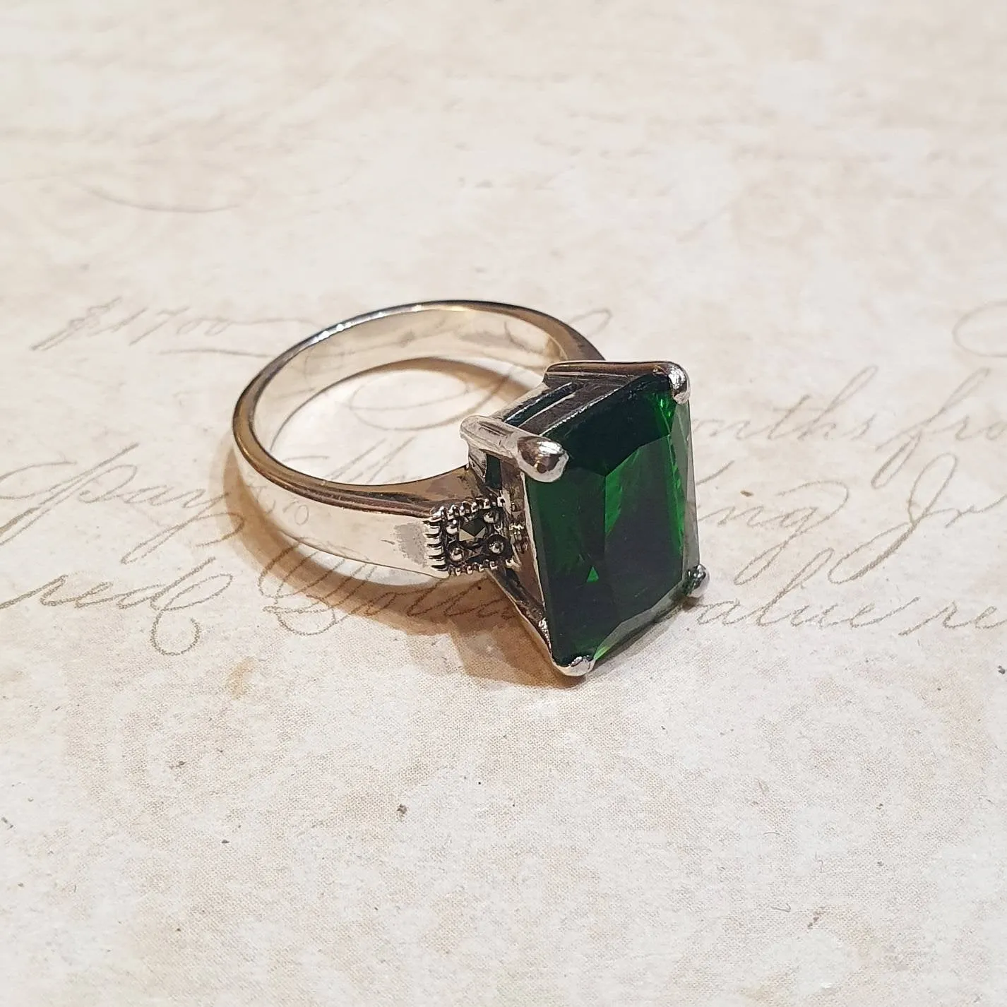The Duchess Solitaire Emerald Green Ring