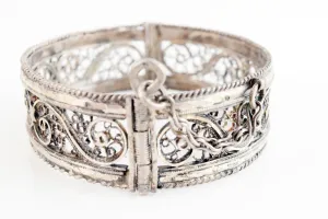 Vintage Silver Filigree Ottoman Style Tunisian Hinged Bracelet